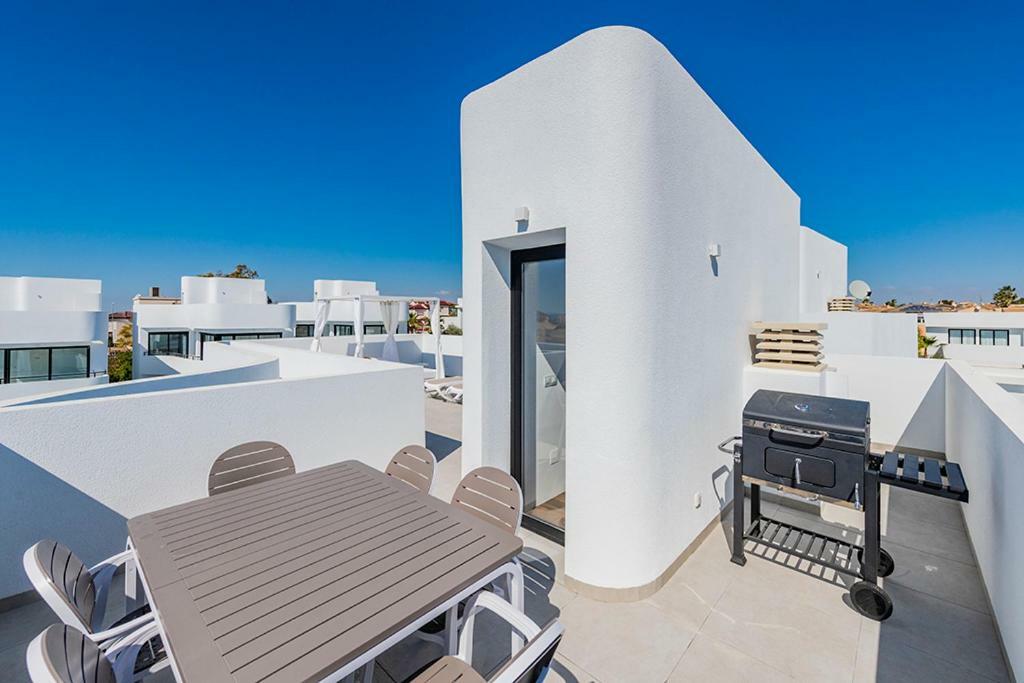 Stylish Villa 2018,Pool,3B.R.Wifi,Netflix San Fulgencio Exteriör bild